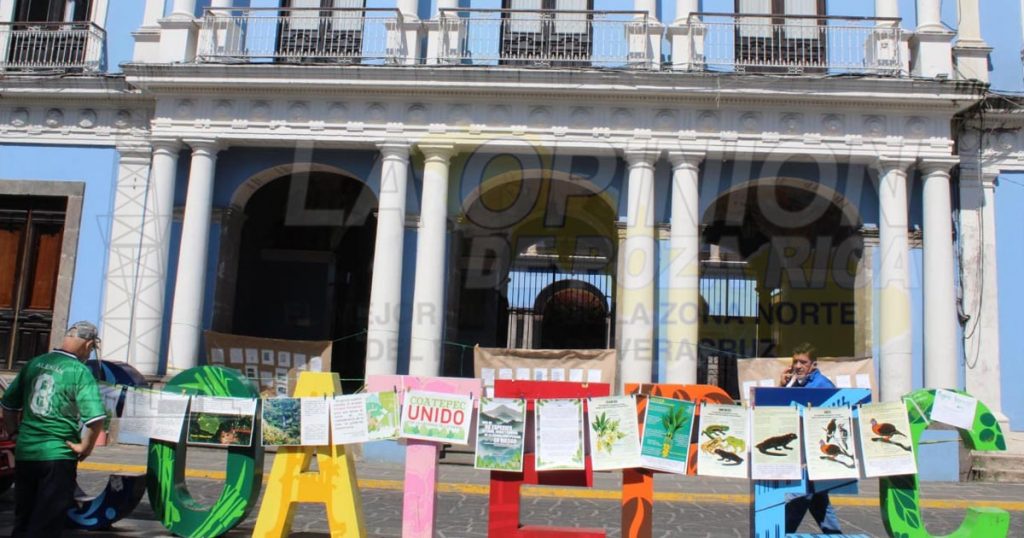 Demandan coatepecanos freno a invasión de Bosque de Niebla