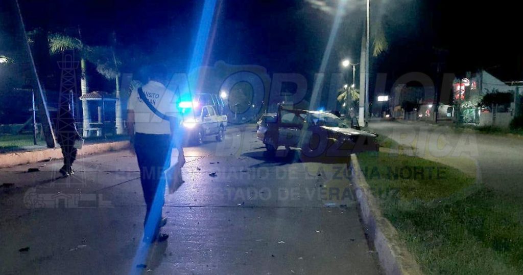 Choca con un marino y huye