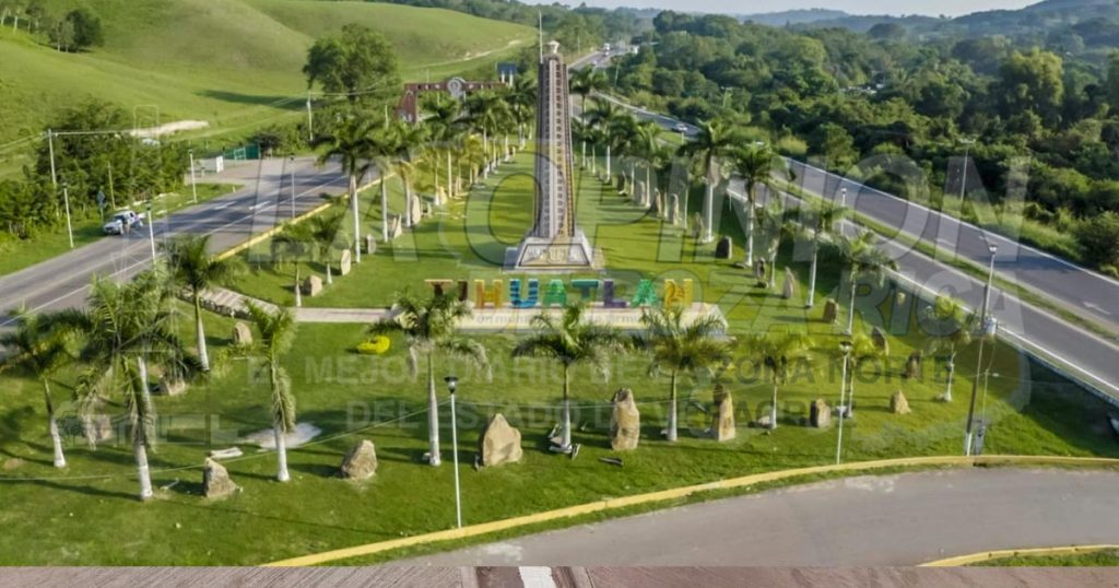 Con obras y acciones, Tihuatlán avanza a paso firme