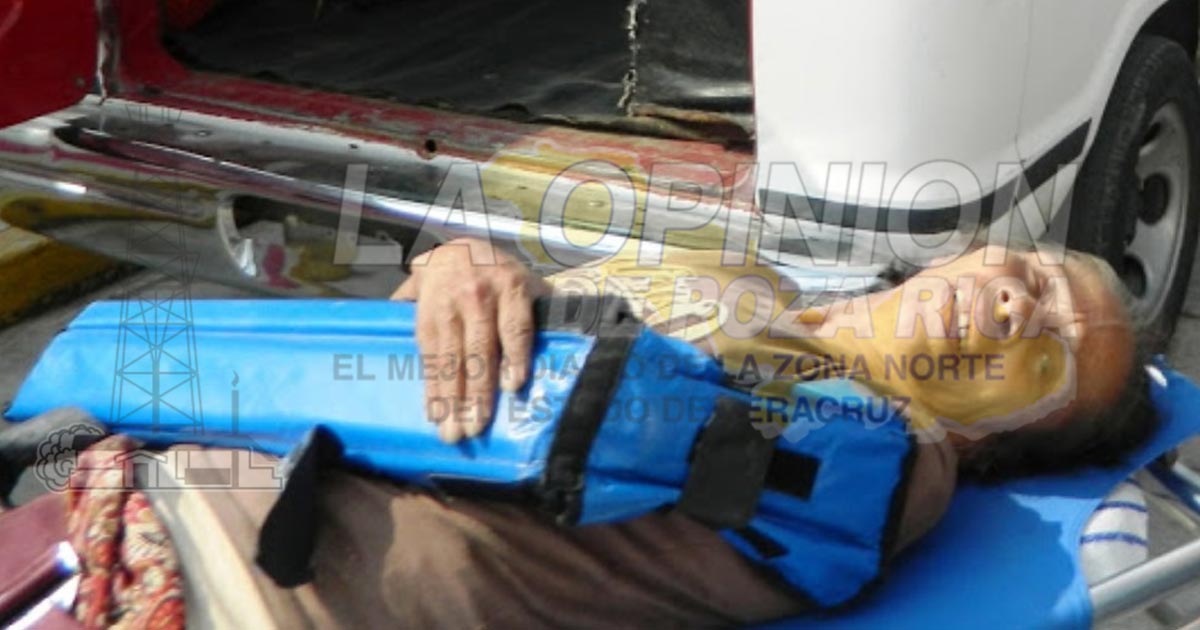 Mujer cae a barranco y resulta con lesiones