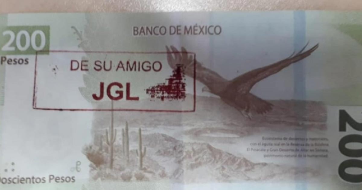 “De su amigo JGL”. En Culiacán, Sinaloa, circulan billetes con las iniciales del “Chapo” Guzmán
