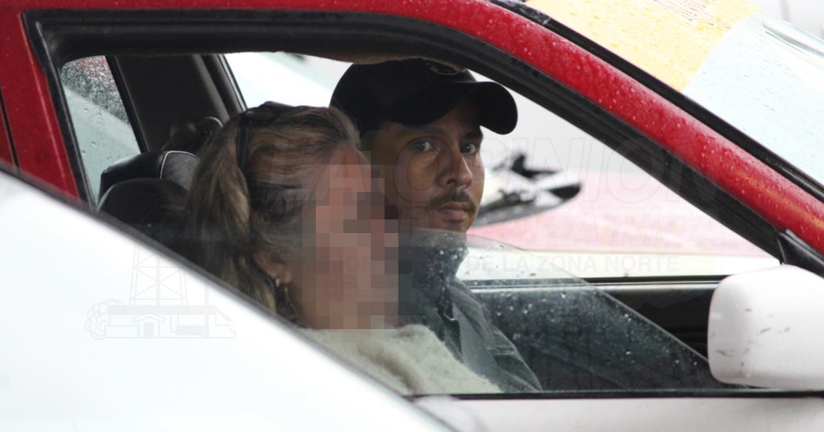 Taxistas cargarán tres pasajeros, otra vez