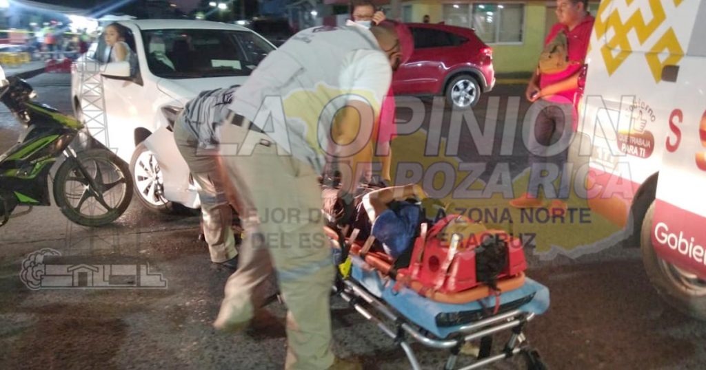 Motociclista fracturado al estrellarse