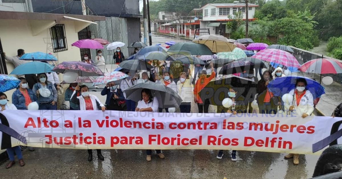 En Coatzintla, mujeres marchan contra la violencia y la inseguridad