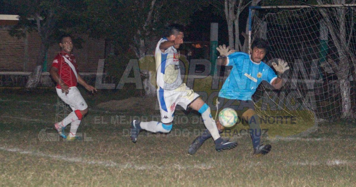 El tiburón vuelve a sumar