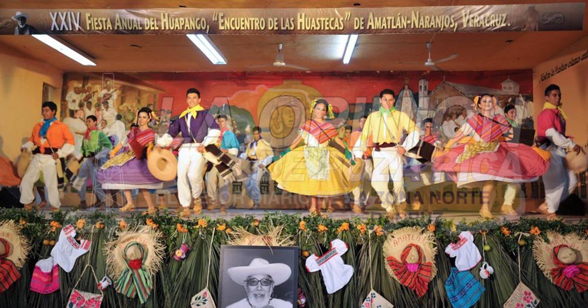 En puerta la fiesta del huapango en Amatlán