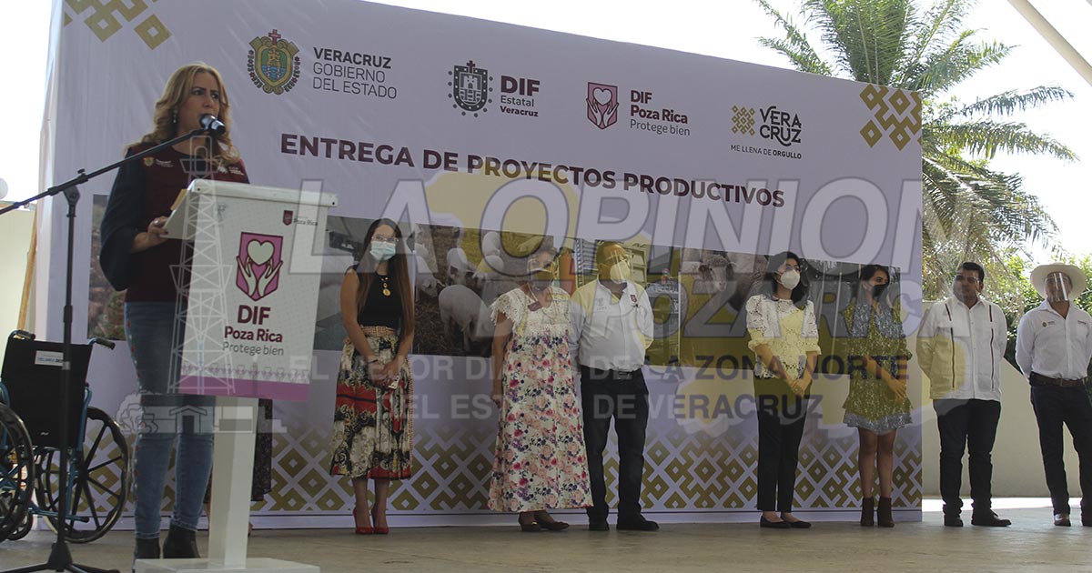 Entregan proyectos productivos