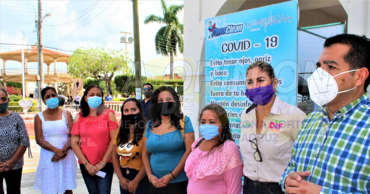 Entregan equipo de panadería a familias de Naranjos