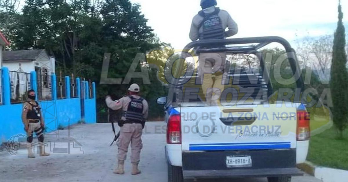 Jóvenes irrumpen instalaciones de gobierno