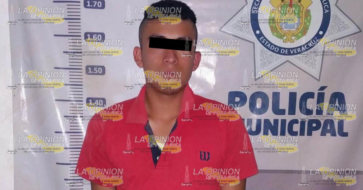 Jovencito roba para comprar más alcohol