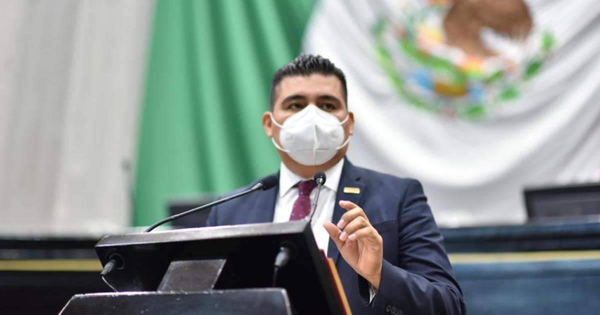 Propone diputado reducir el número de comisionados de la Ceapp