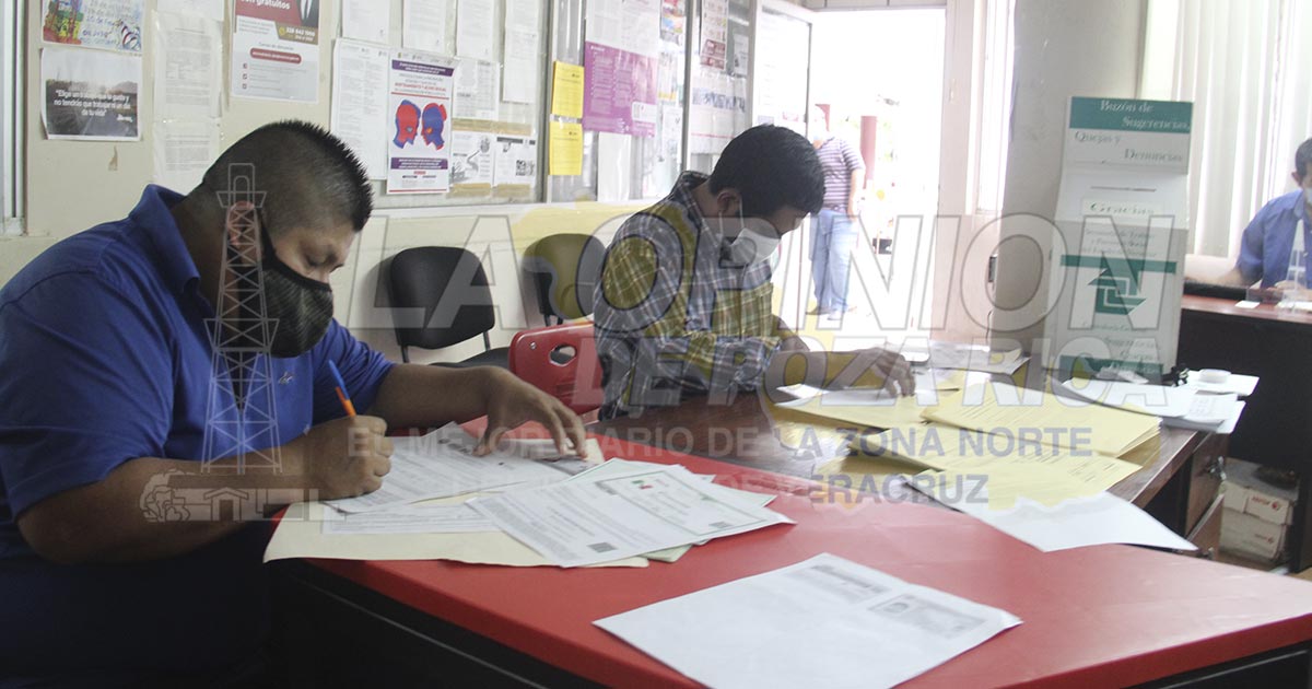 Van en busca del apoyo para desempleados