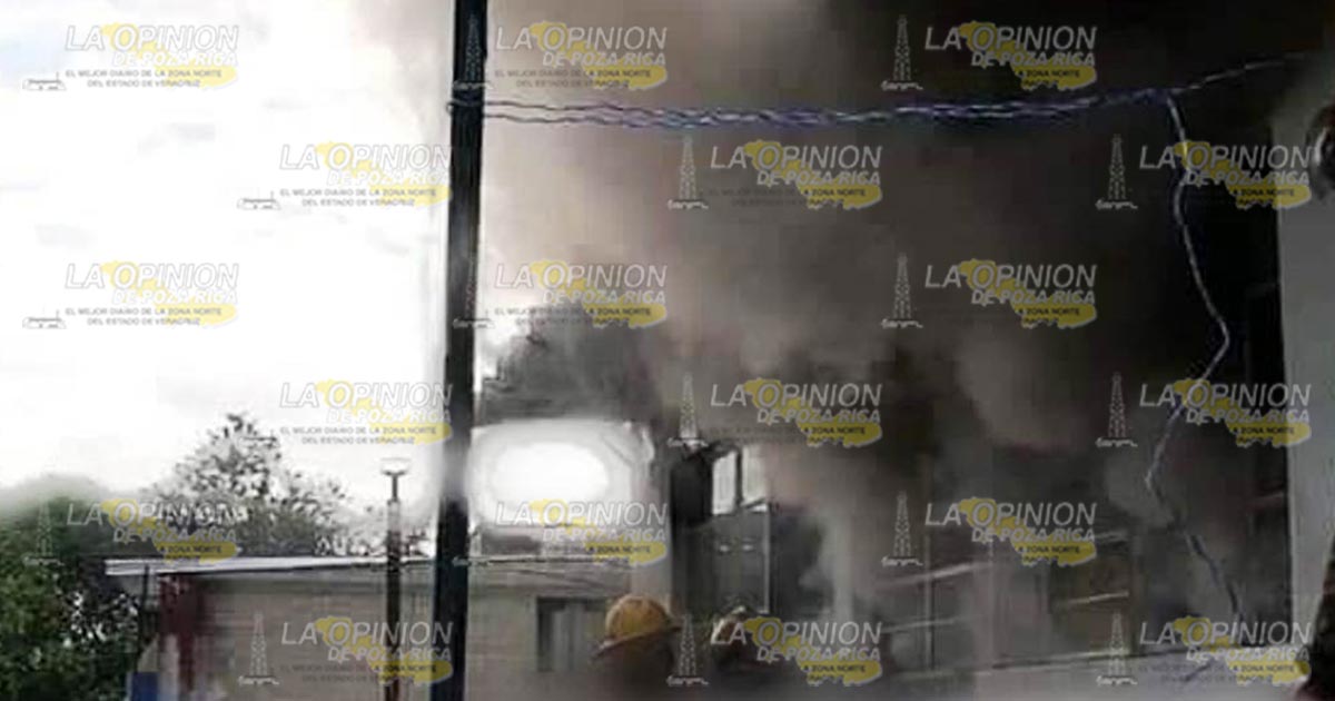 Voraz incendio en Villa Independencia de Martínez de la Torre