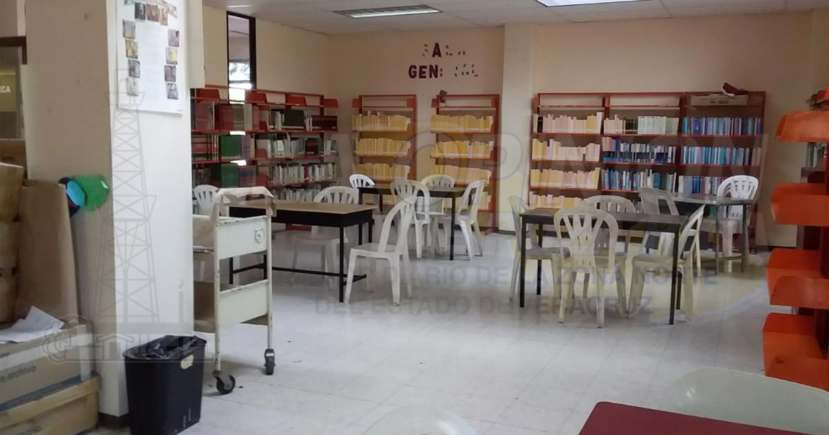 Abren biblioteca pública, en Coatzintla, pero no asisten los usuarios