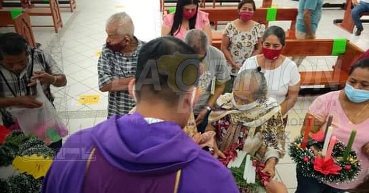 Previo a la Navidad, celebra iglesia inicio del año litúrgico, en Cazones