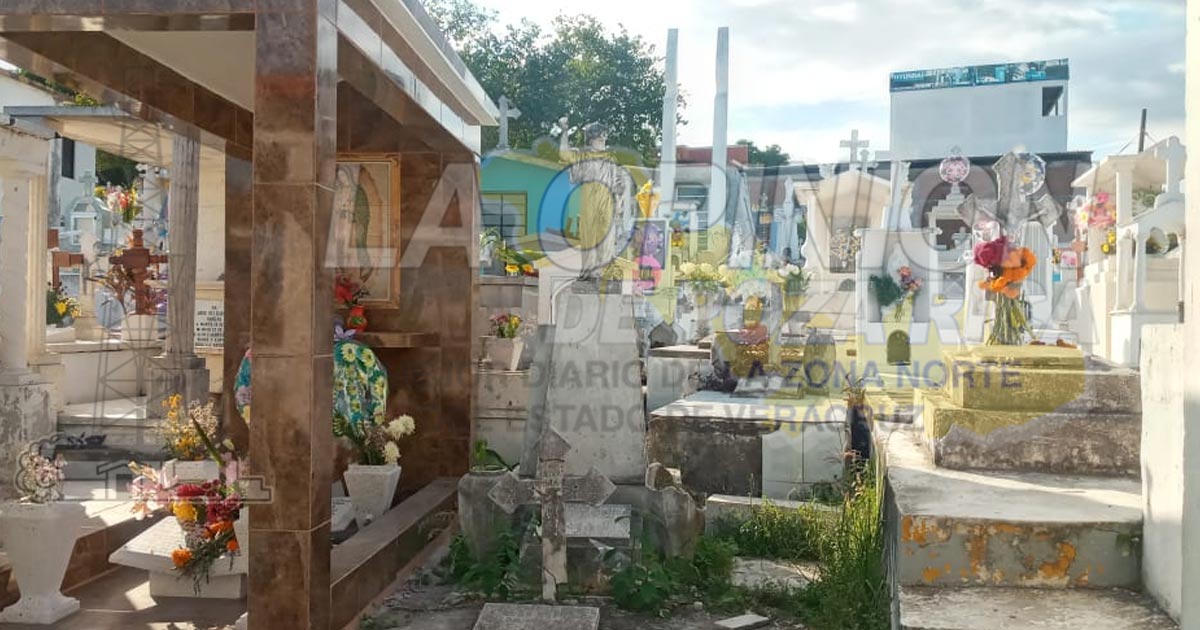 Poca afluencia a los cementerios de Cerro Azul