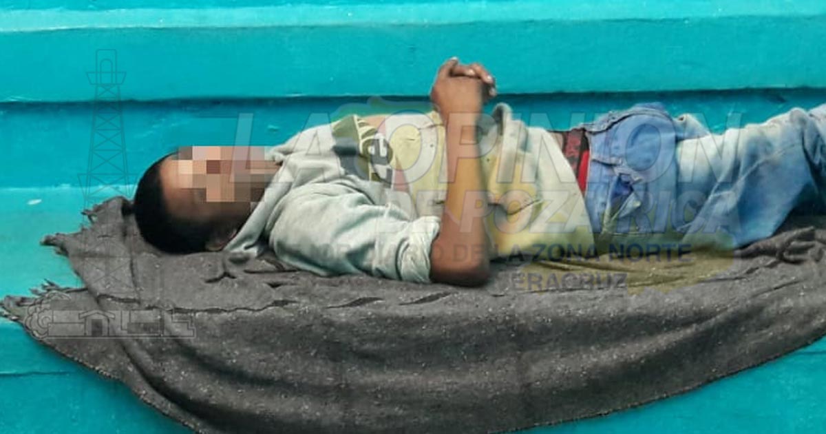 Ebrio sujeto arrestado por agredir a los transeúntes