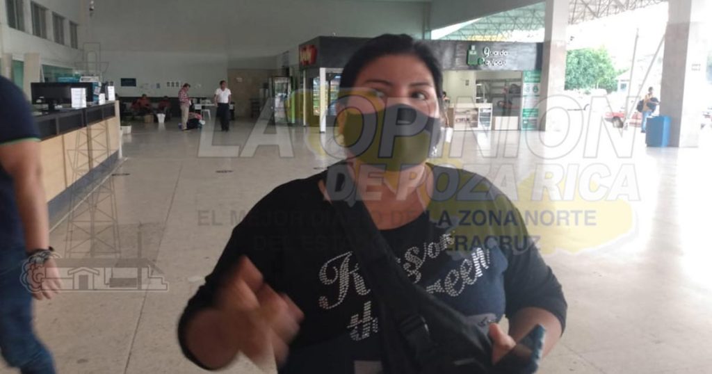 Choferes de Futura trataban de robarles a pasajeros en Poza Rica