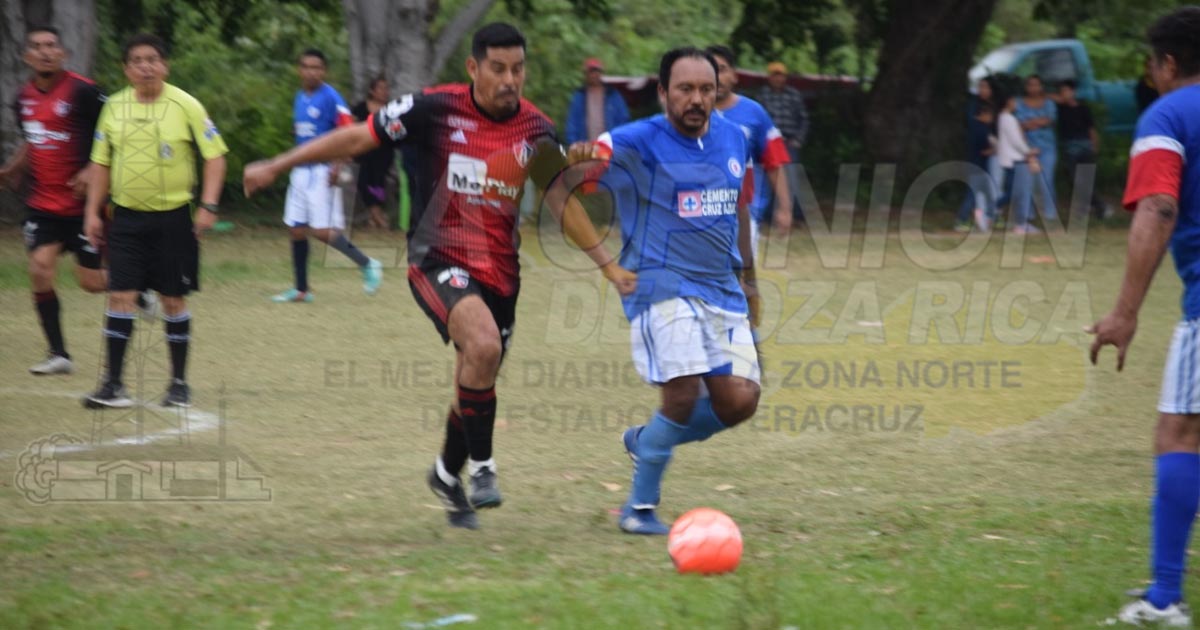 Golea la Lázaro