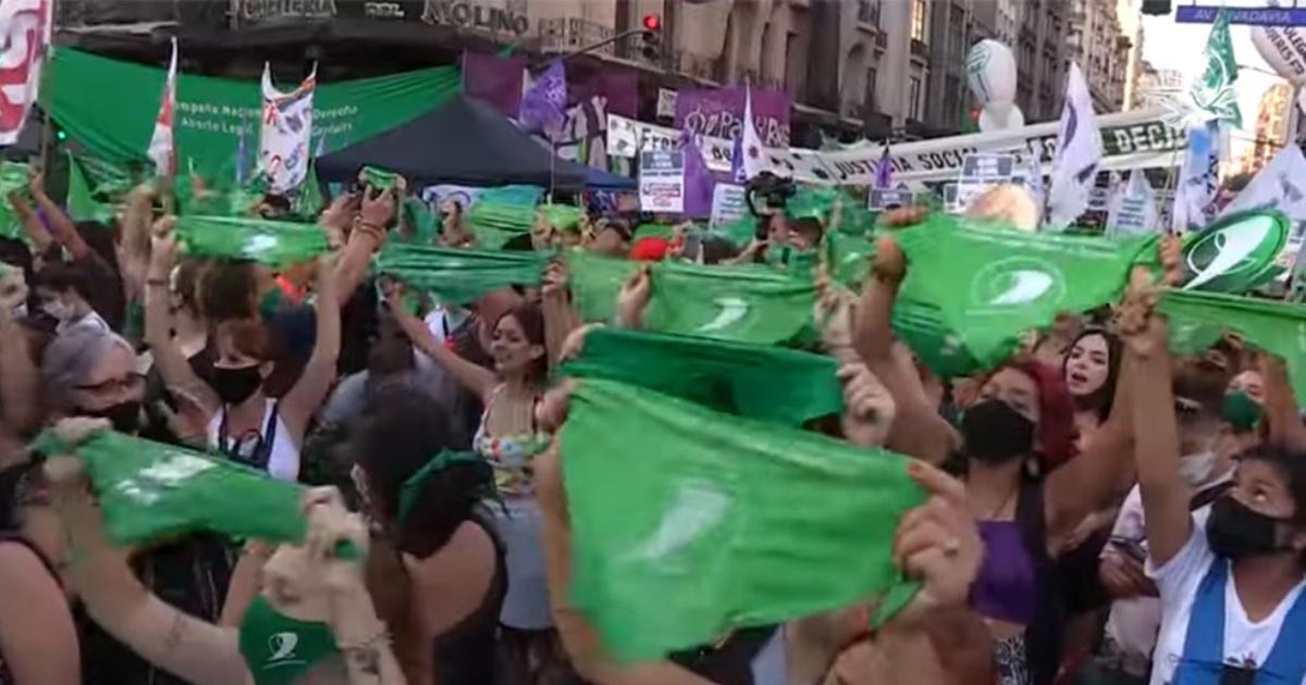 Aborto legal: esto dice la histórica ley aprobada en Argentina
