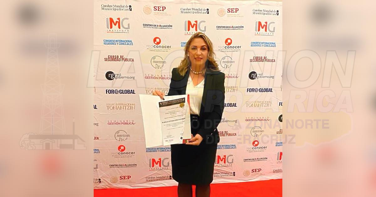 Distinguen con el premio Tonantzin 2020 a la presidenta del DIF de Naranjos