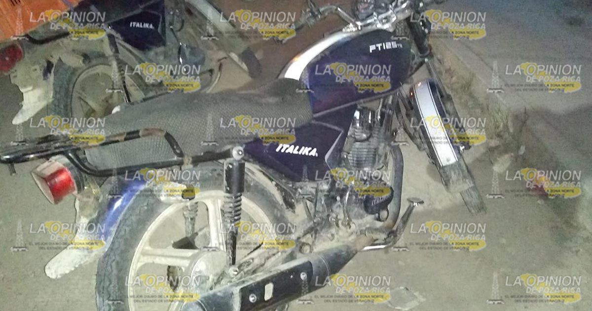 Ebrio motociclista derrapa en la carretera y termina en el hospital