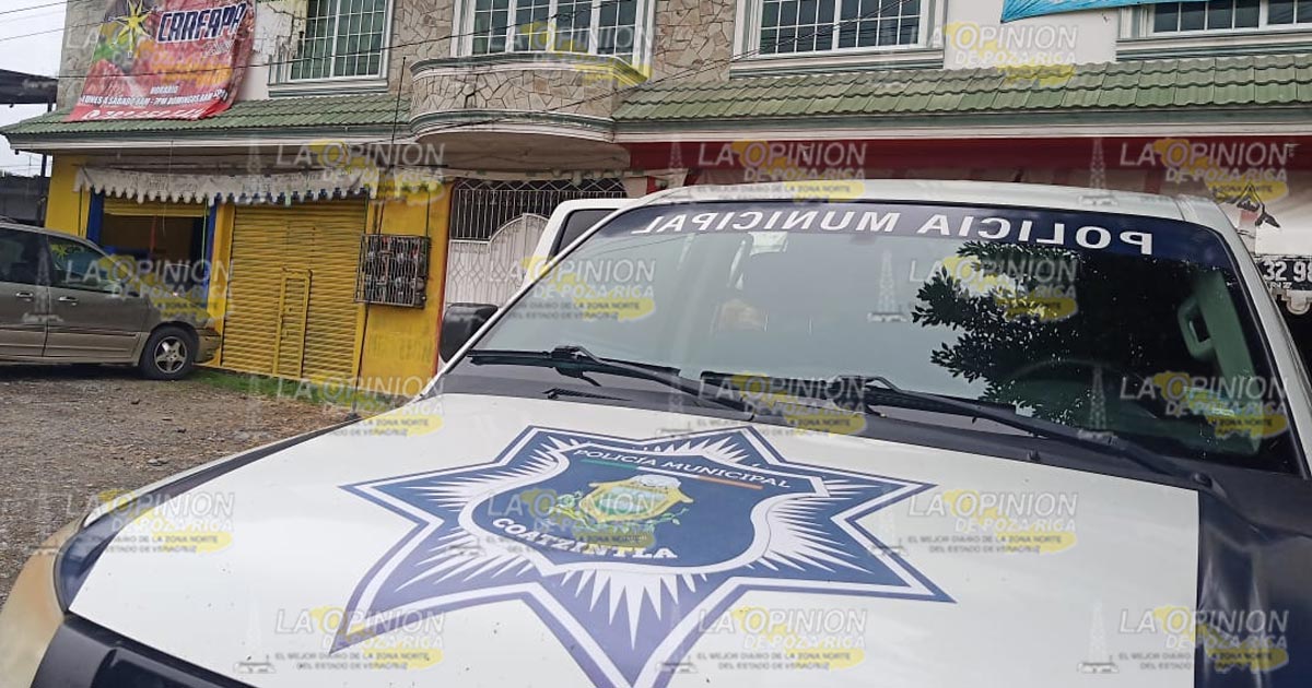 Hombre resulta lesionado al recibir descarga eléctrica en Coatzintla