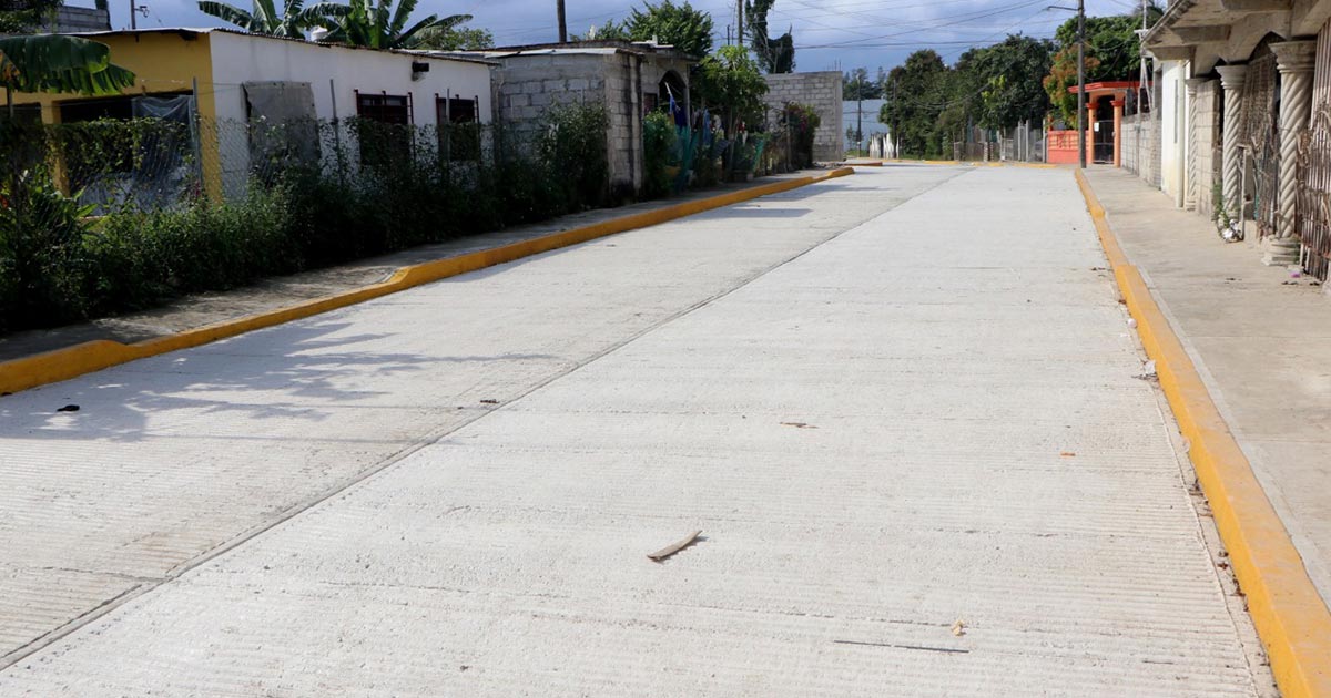 Entrega Toño Aguilar más obras en Tuxpan