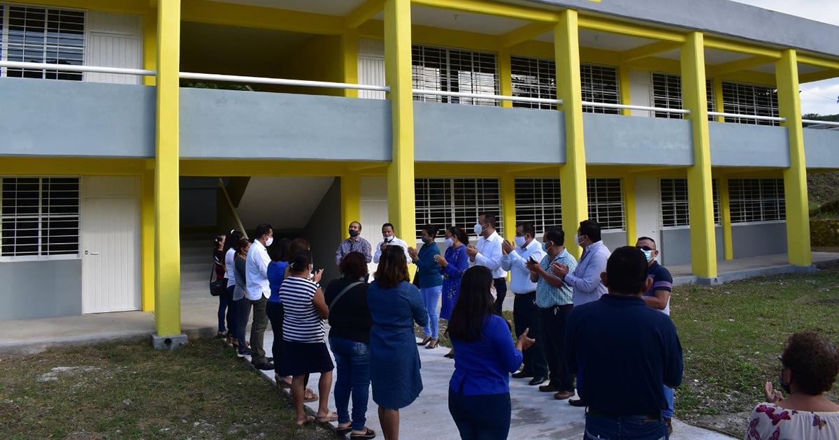 Fortalecida la infraestructura educativa en Tihuatlán
