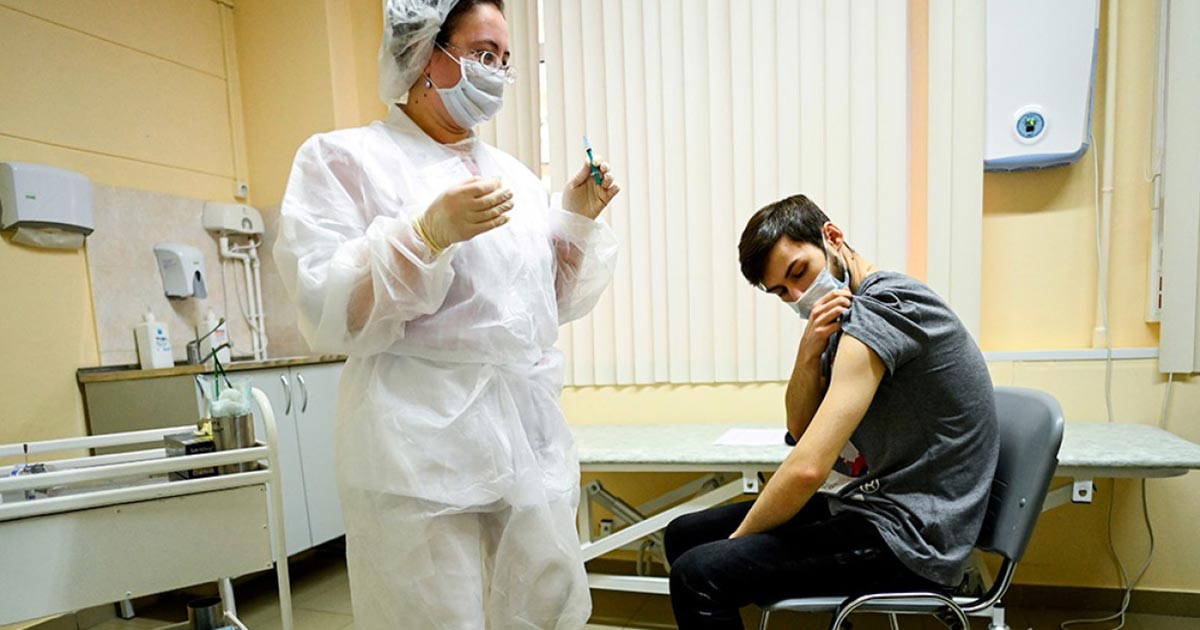 Voluntarios de Sputnik V, sin alcohol por 42 días