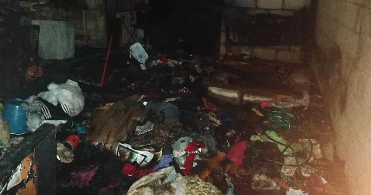 Incendio arrasa vivienda en Plan de Ayala