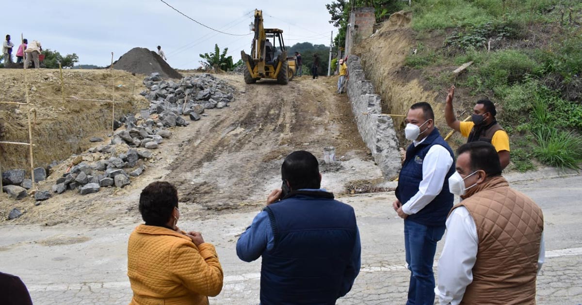 Llega el progreso a la colonia El Mirador