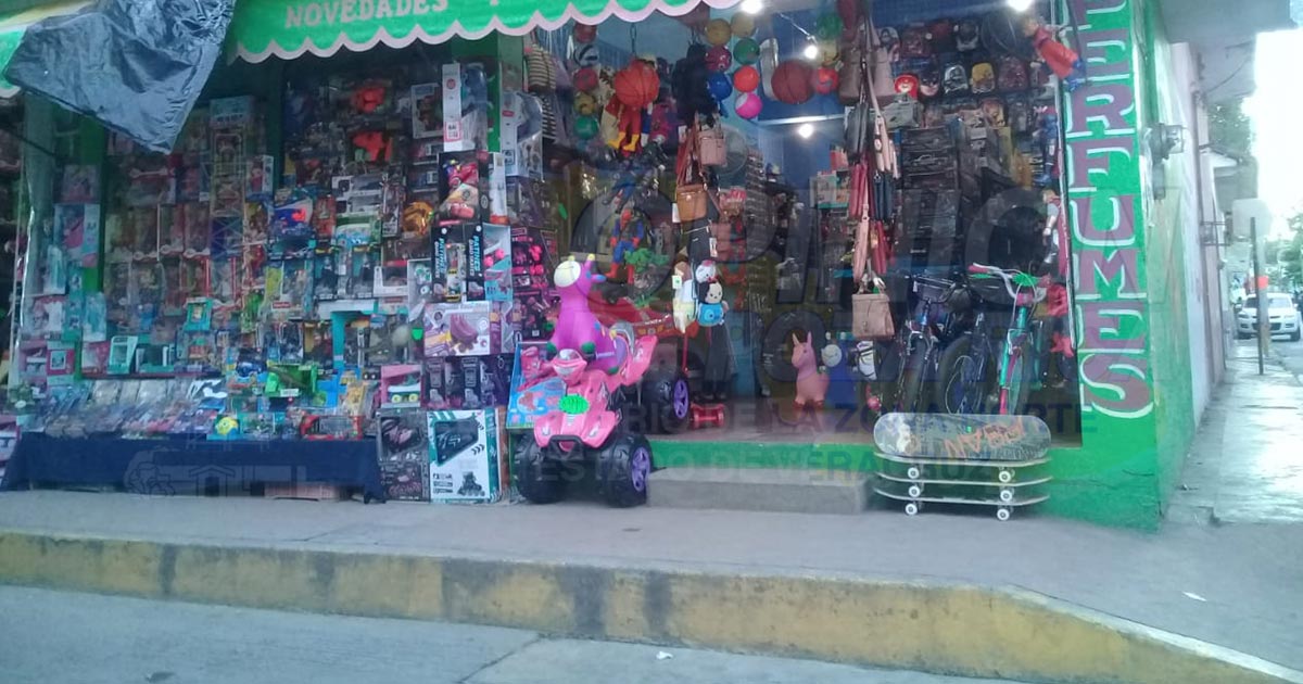 Comerciantes preparan venta de juguetes
