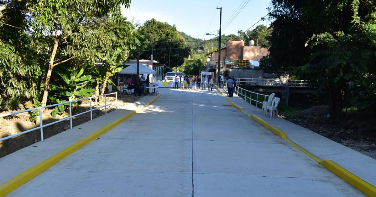 Más obras y beneficios para los tihuatecos