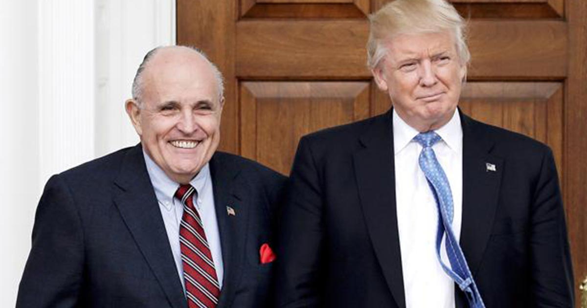 Rudy Giuliani tiene COVID-19
