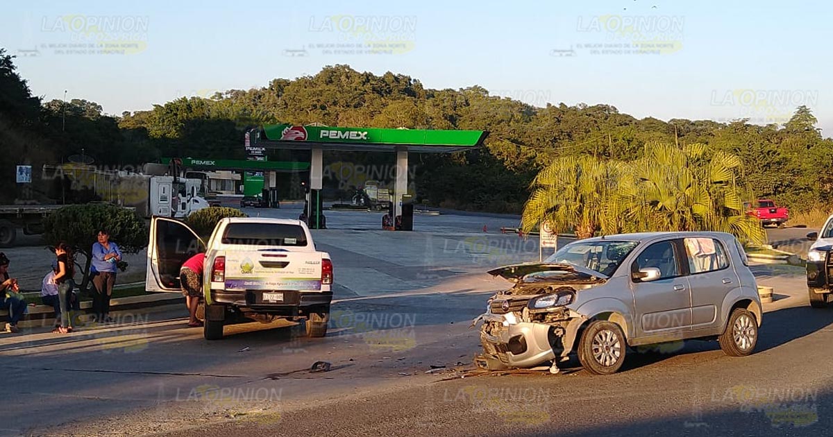 Se registra choque sobre la vía federal México-Tampico