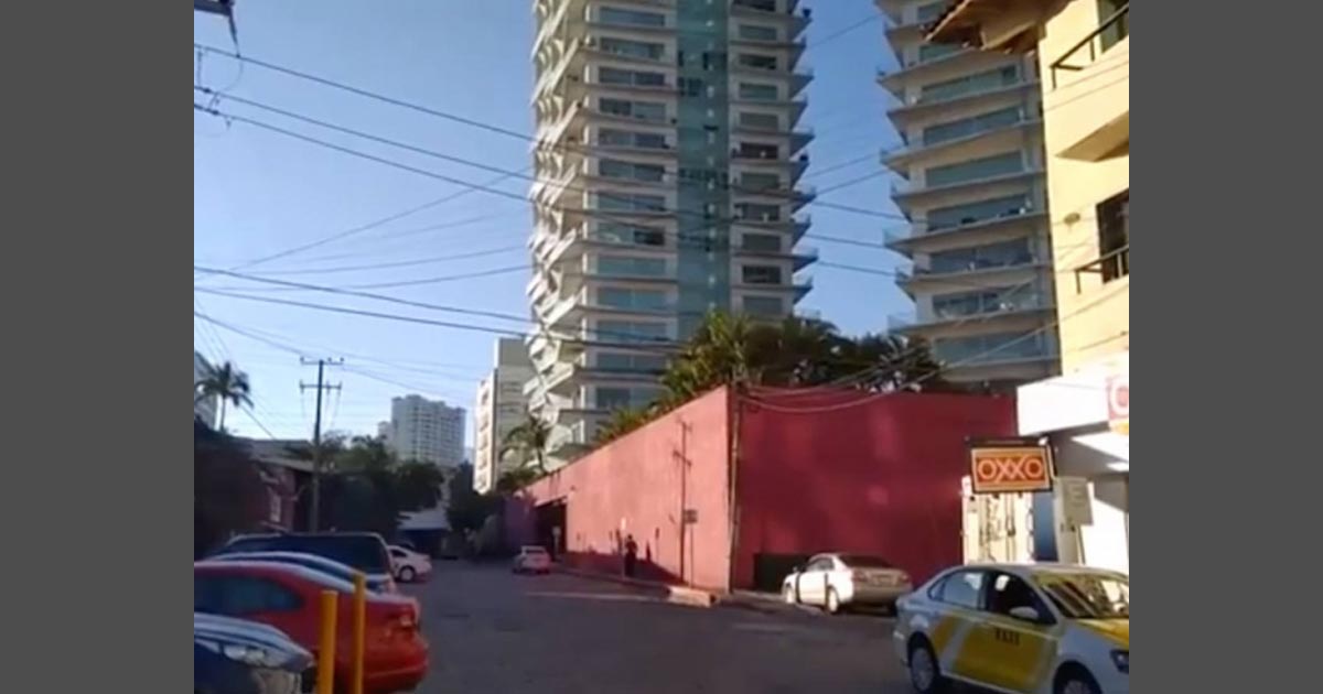 Realizan operativo en departamento de Aristóteles Sandoval