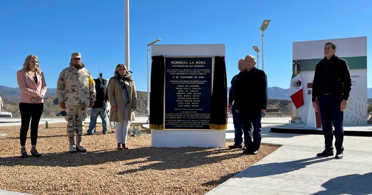 AMLO devela memorial en La Mora