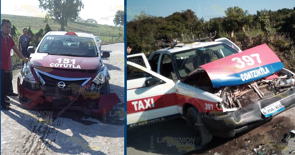 Taxis destrozados al colisionar de frente