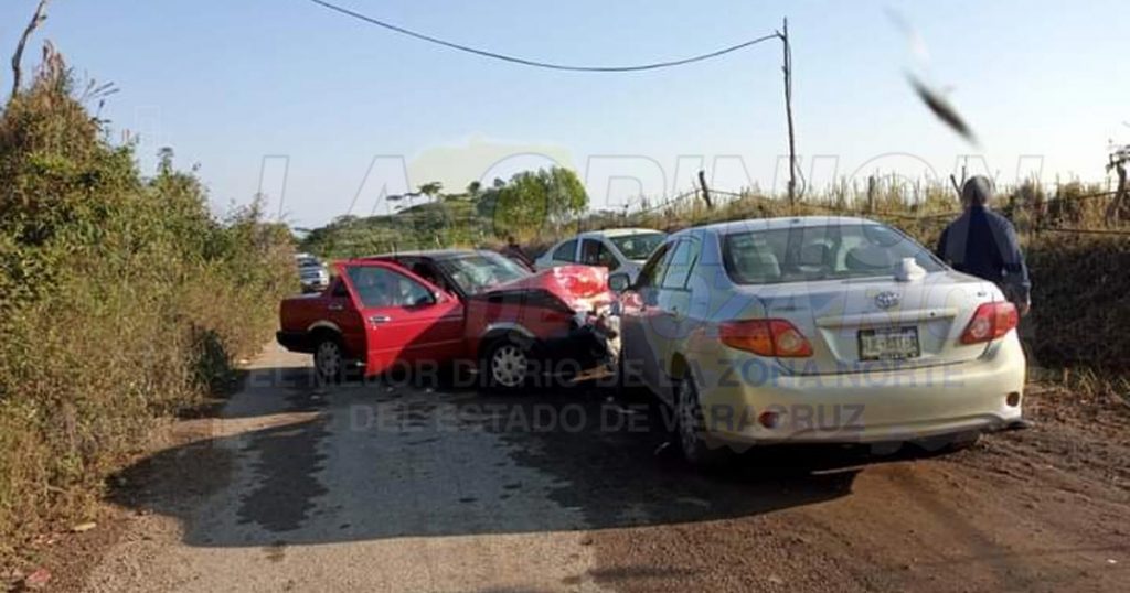 4 lesionados en aparatoso accidente