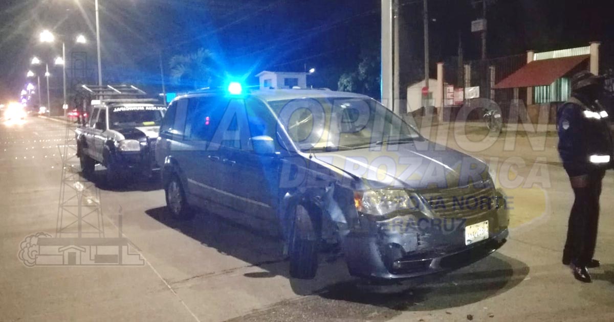 Da vuelta en U y choca