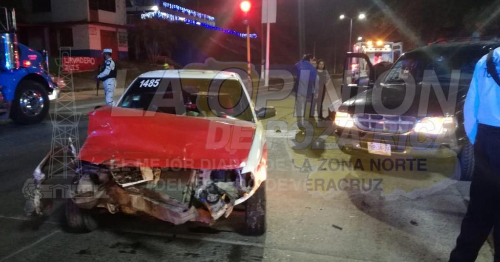 Encontronazo deja 2 heridos