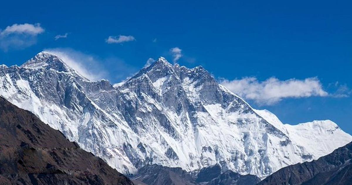 Porque China y Nepal volvieron a medir la altura del Everest y le agregaron casi un metro a la montaña más alta del mundo