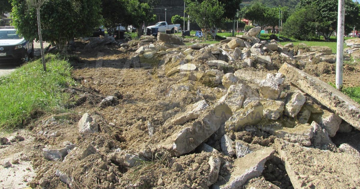 Rescatan vestigios en obra del parque