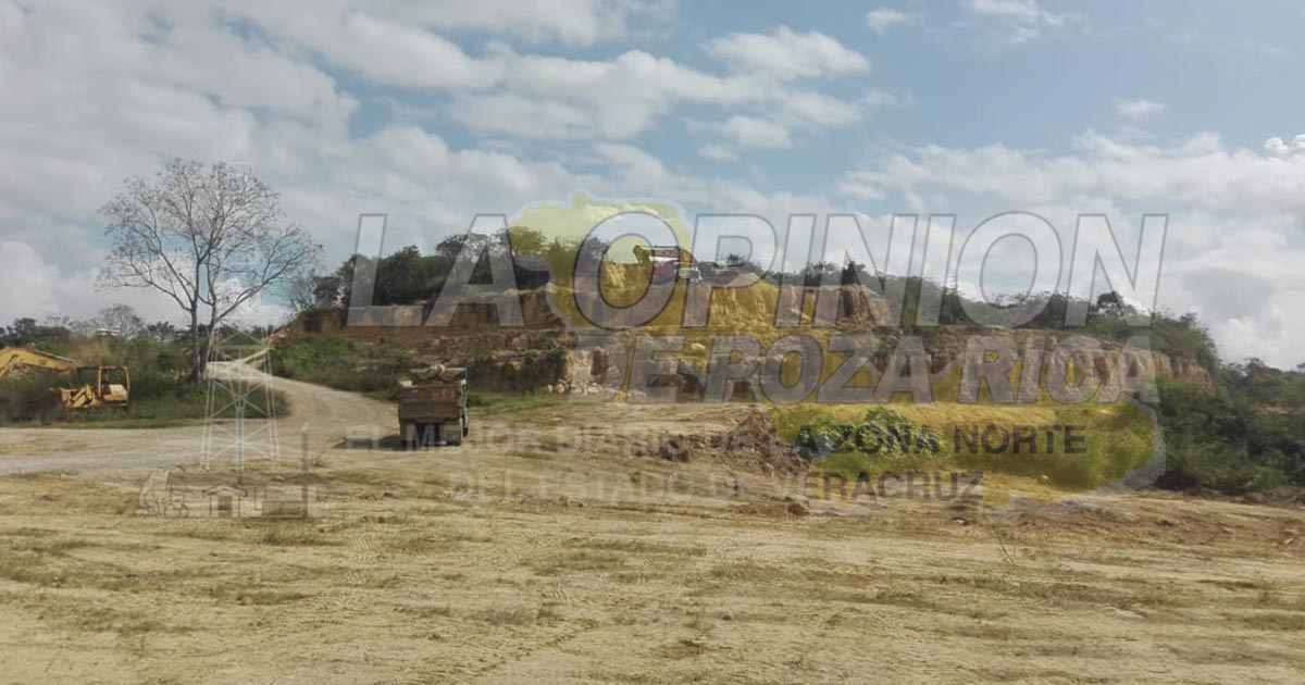 Devastación de áreas naturales en Tuxpan
