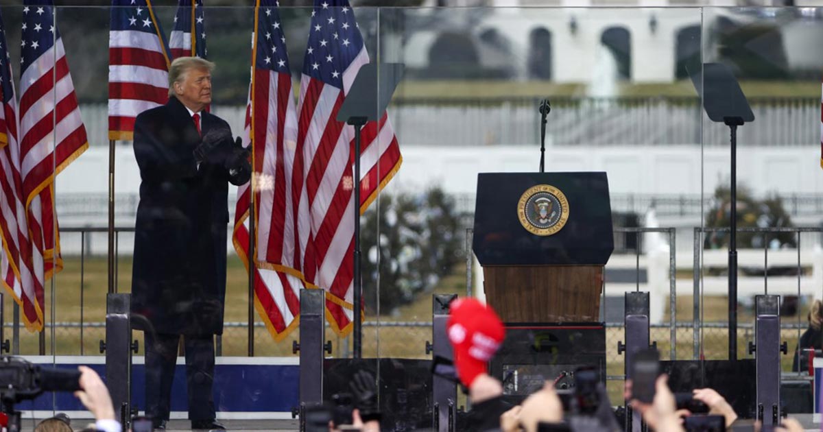 Trump mete presión a Mike Pence para revertir derrota (Video)
