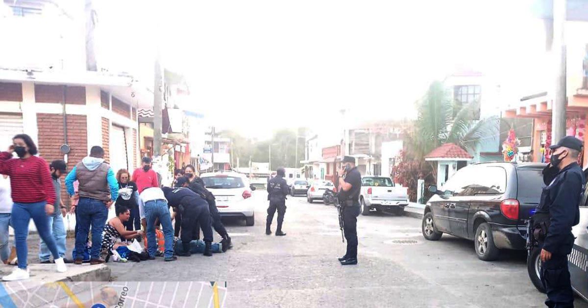 Obrero cae y se convulsiona en Naranjos