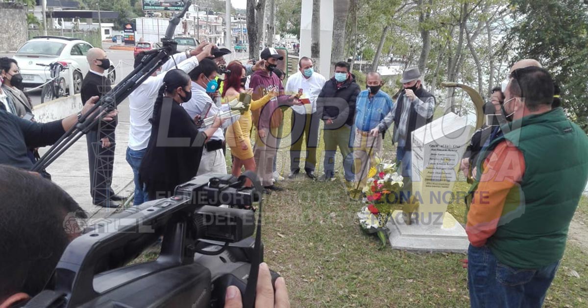 Recuerdan a los periodistas caídos