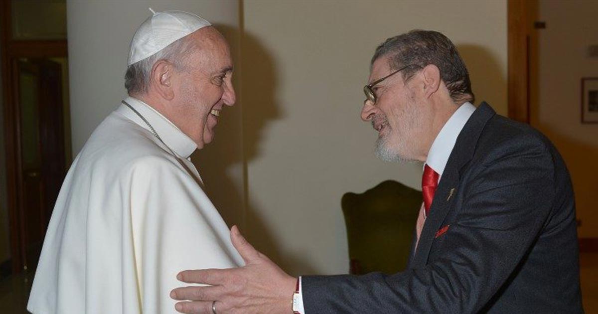 Muere el médico personal del papa Francisco