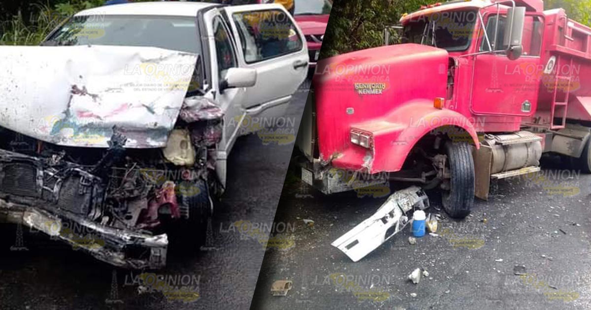 Accidente sobre la vía Xochiatipan-Atlapexco